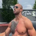 Andrew Tat3